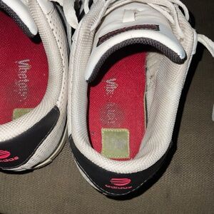 Adidas men’sCourt Royale 2 White Black classic sneakers size 9